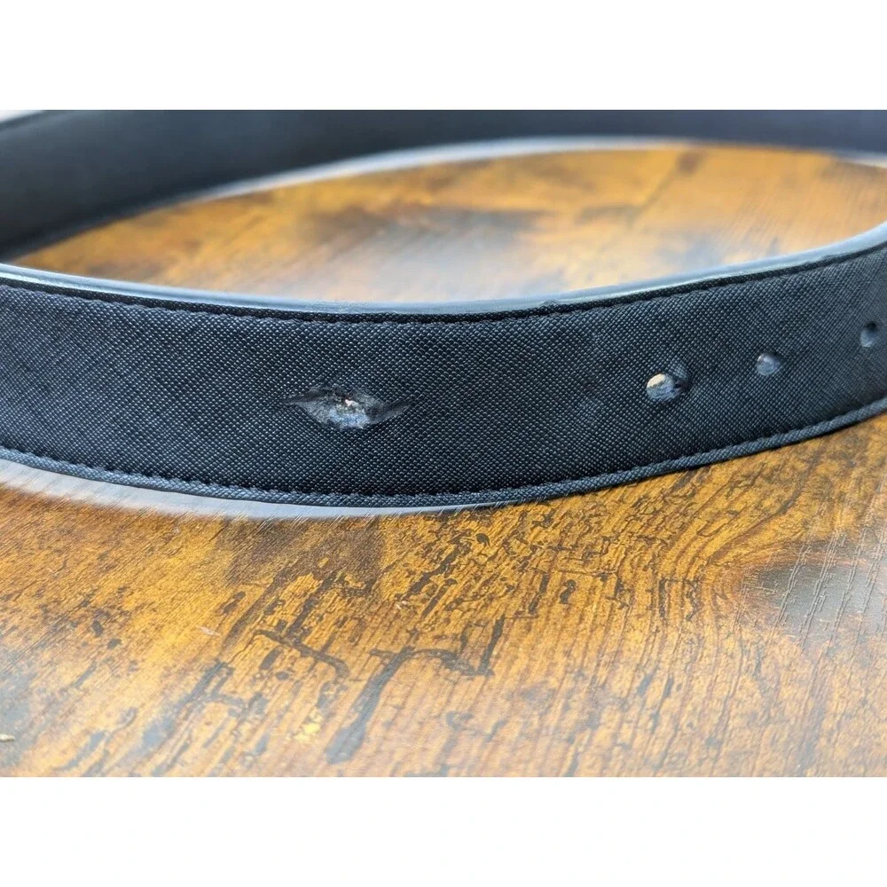 True Religion Men's Sage II Enamel Filled Horseshoe Belt Black/Gold, Size 40